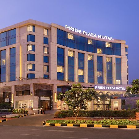 Pride Plaza Hotel, Aerocity New Delhi Exterior foto