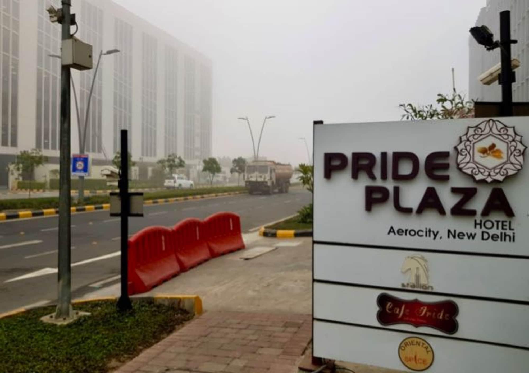 Pride Plaza Hotel, Aerocity New Delhi Exterior foto